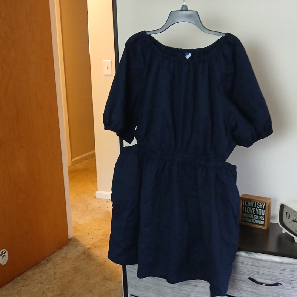 Old Navy Dress Woth Side Cut Outs
